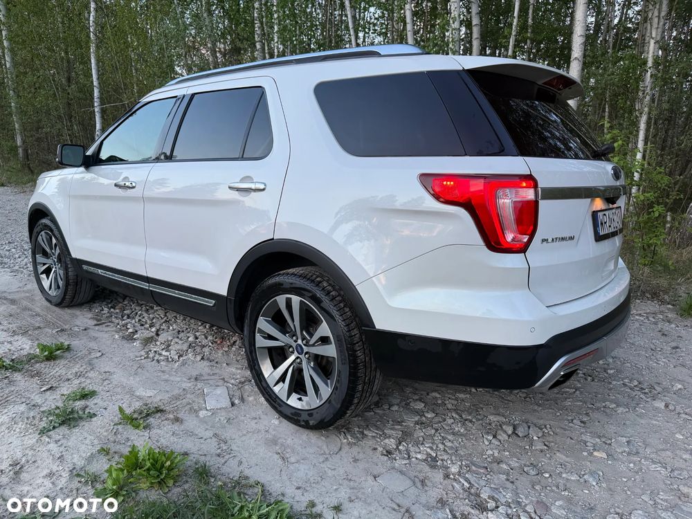 Ford Explorer - 3