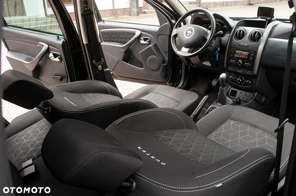 Dacia Duster 1.6 16V 105 4x2 Laureate - 25