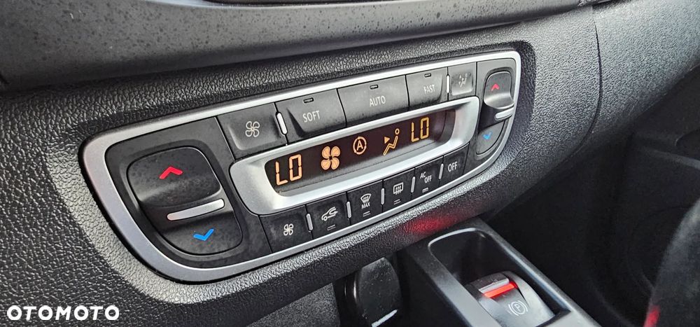 Renault Grand Scenic Gr 1.2 TCe Energy Limited EU6 - 26
