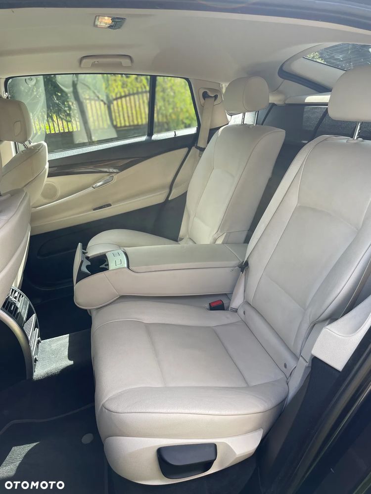 BMW 5GT 530d - 17