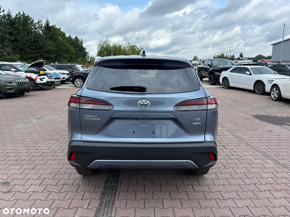 Toyota Corolla Cross - 2