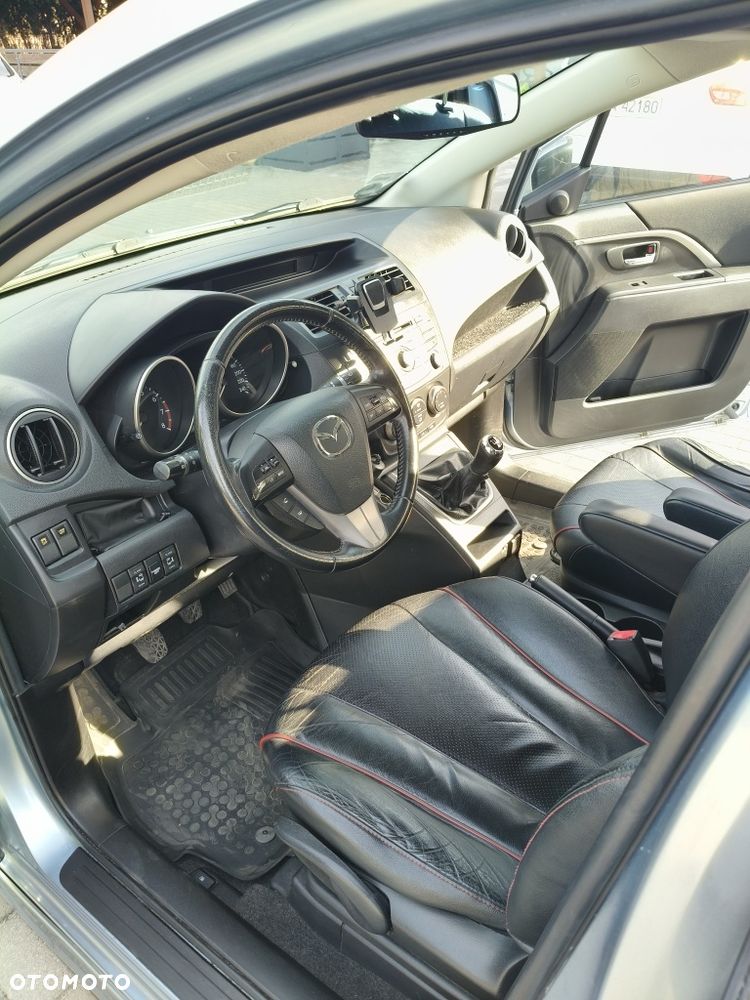 Mazda 5 - 7