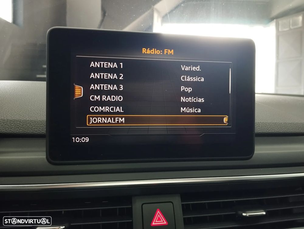 Audi A4 40 TDI S tronic - 24