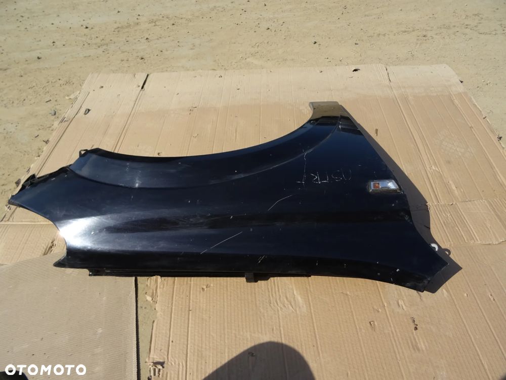 Błotnik Prawy Przód Opel Astra H - 2