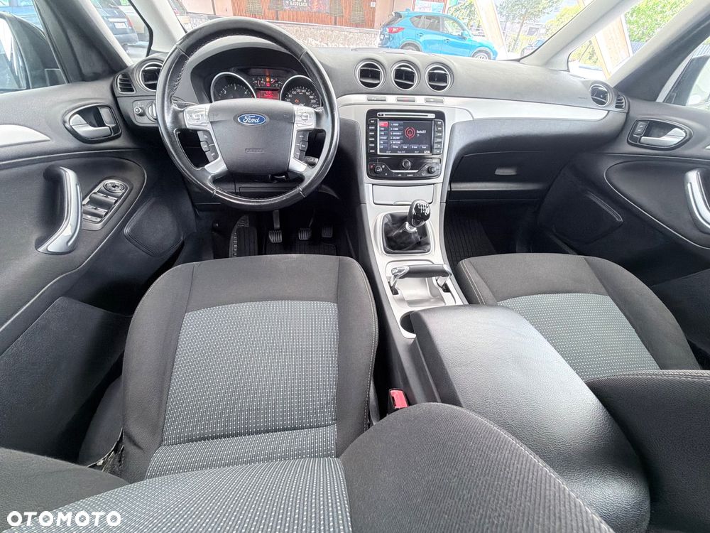 Ford Galaxy 2.0 TDCi Ghia - 23