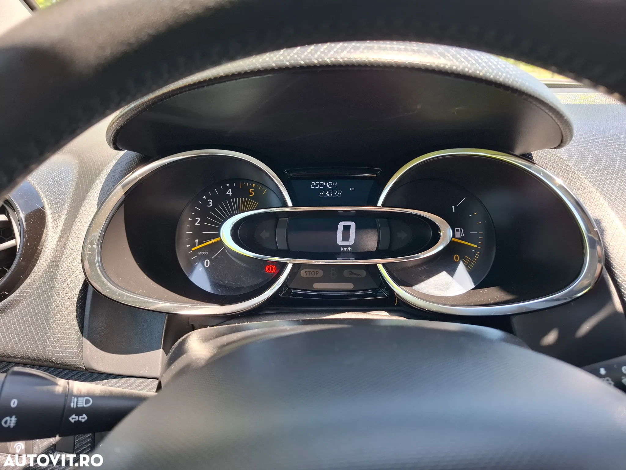 Renault Clio - 10