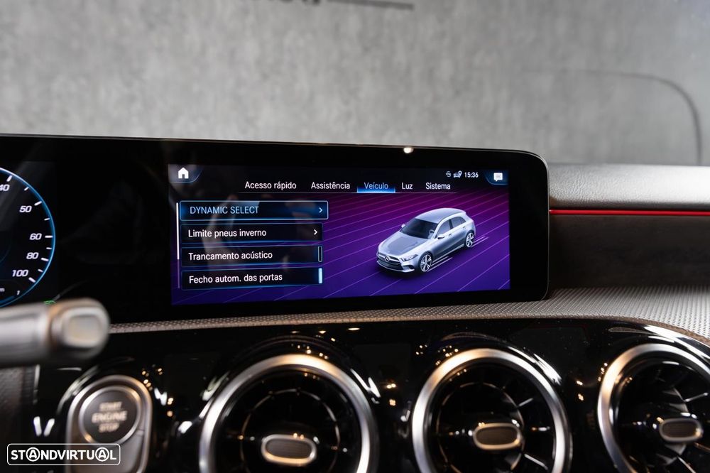 Mercedes-Benz A 250 e 8G-DCT AMG Line - 32