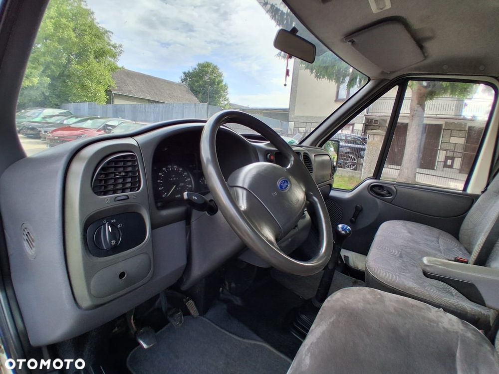 Ford Tranzit - 15