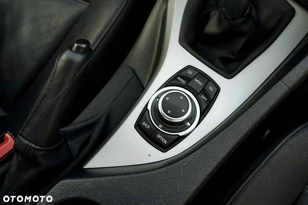 BMW X1 sDrive20d EfficientDynamics - 28