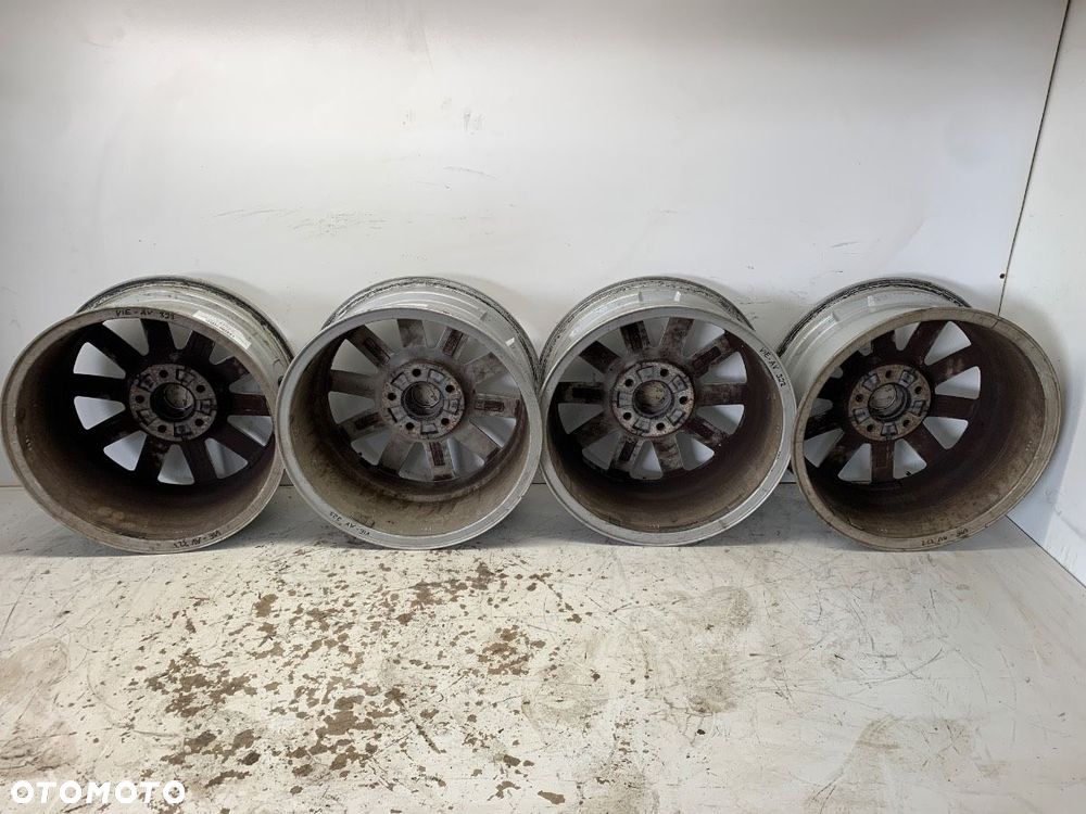 FELGI ALUMINIOWE KOMPLET 16 5X112 7J CENTR 66,6 ET46  AUDI A4 B8 (8K2) 2007 - 2015 2.0 TFSI 155 kW - 2