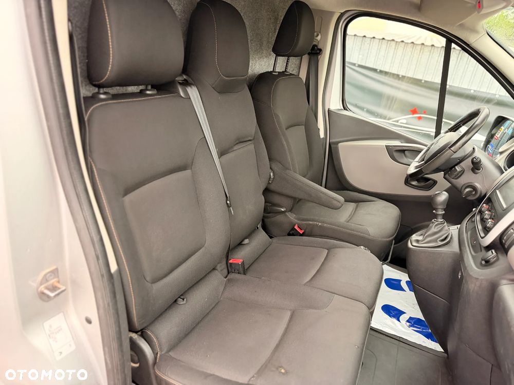 Renault Trafic - 22