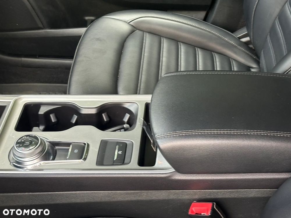 Ford Edge - 10