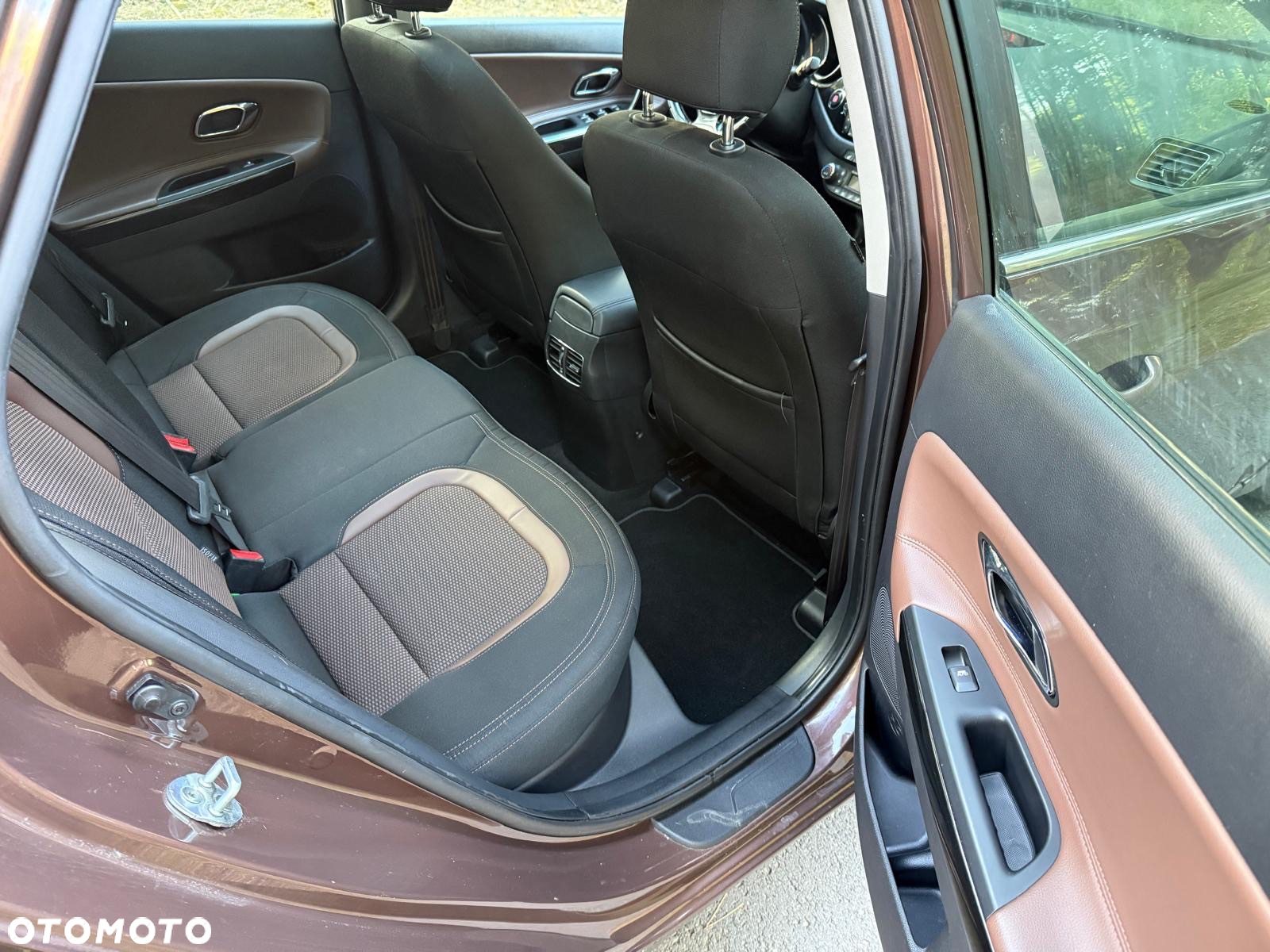 Kia Ceed 1.6 GDI Fifa World Cup Edition - 15