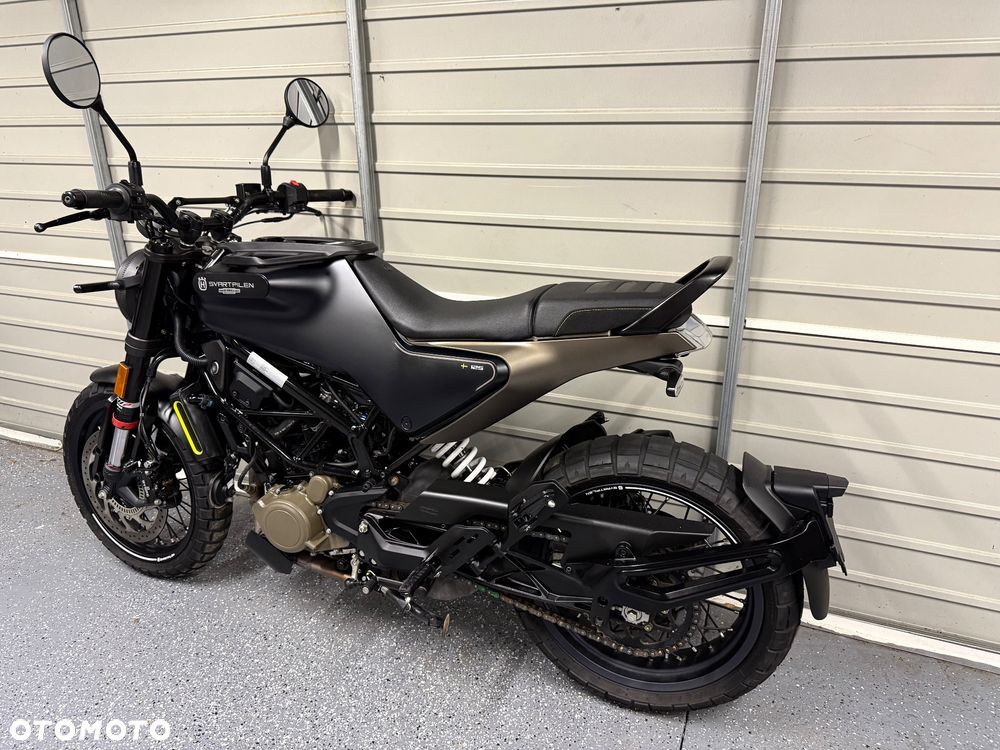 Husqvarna Svartpilen - 12