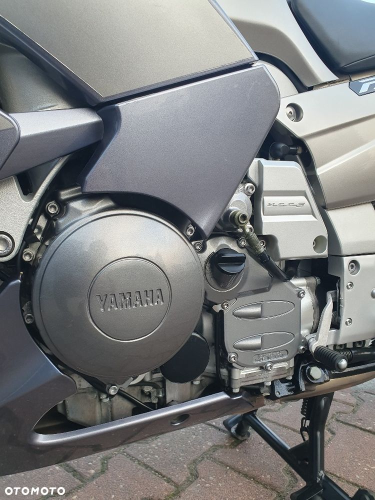 Yamaha FJR - 17
