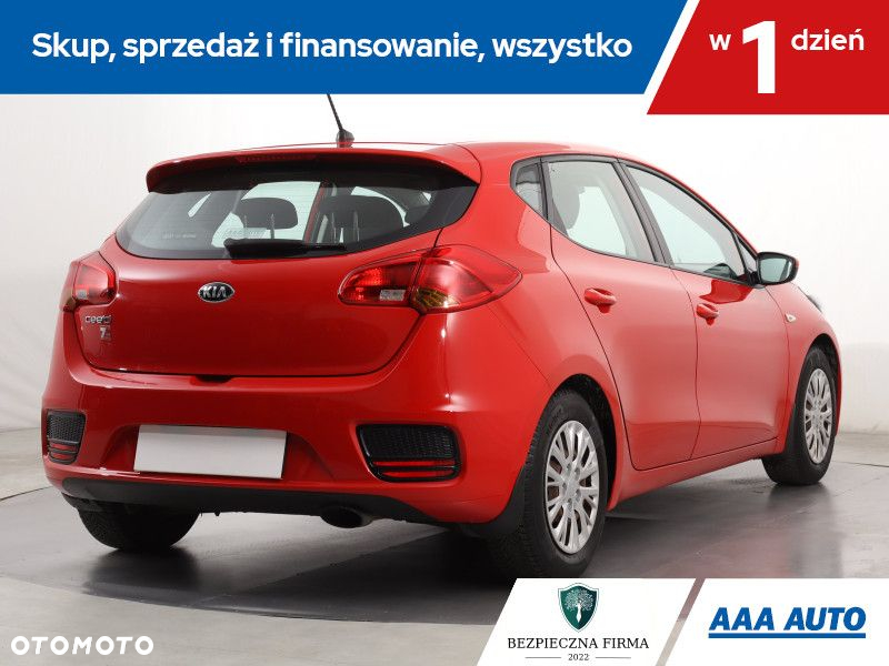Kia Ceed - 6