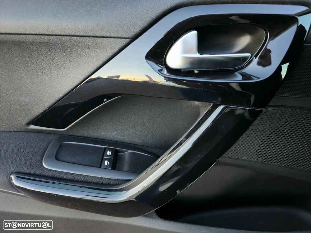 Peugeot 208 1.0 VTi Active - 21