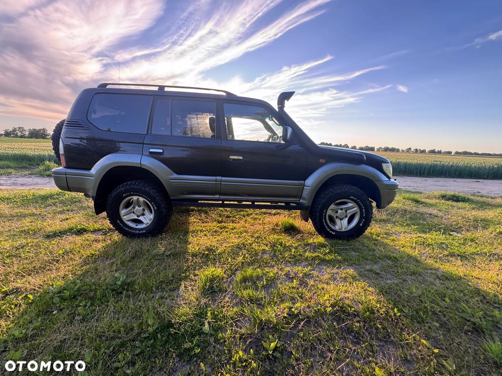 Toyota Land Cruiser - 6