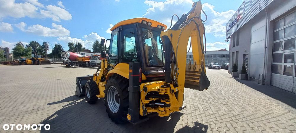 Inny Mahindra VX90 A/C - 8