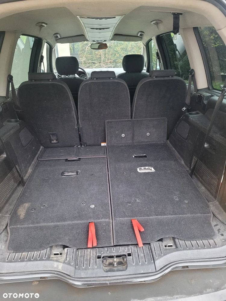 Ford Galaxy 2.0 TDCi Ghia - 8