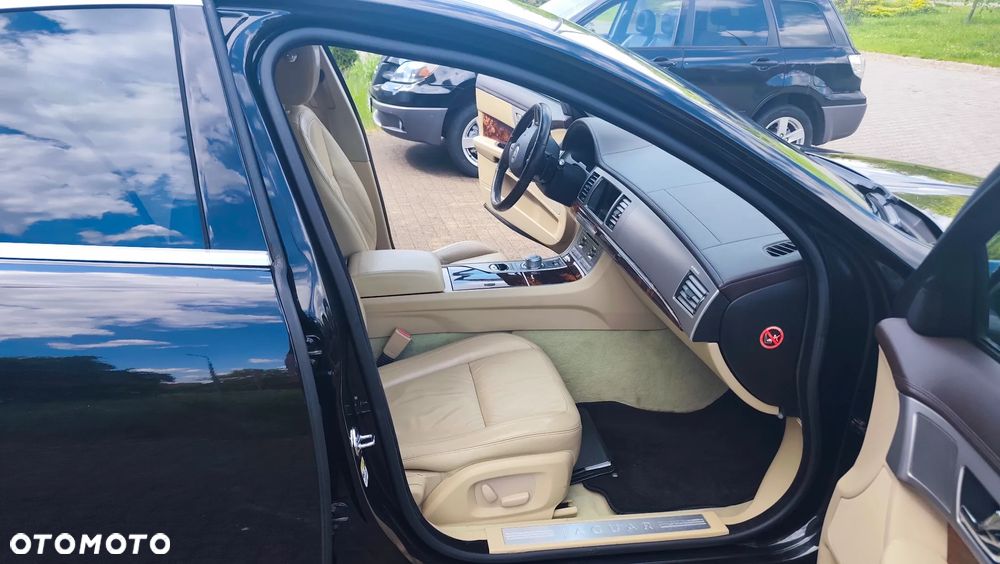 Jaguar XF 3.0 V6 - 33