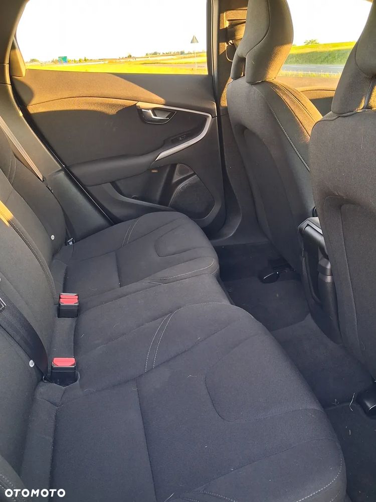 Volvo V40 D2 - 15
