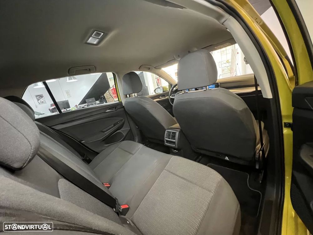 VW Golf 1.0 TSI Trendline Pack - 10