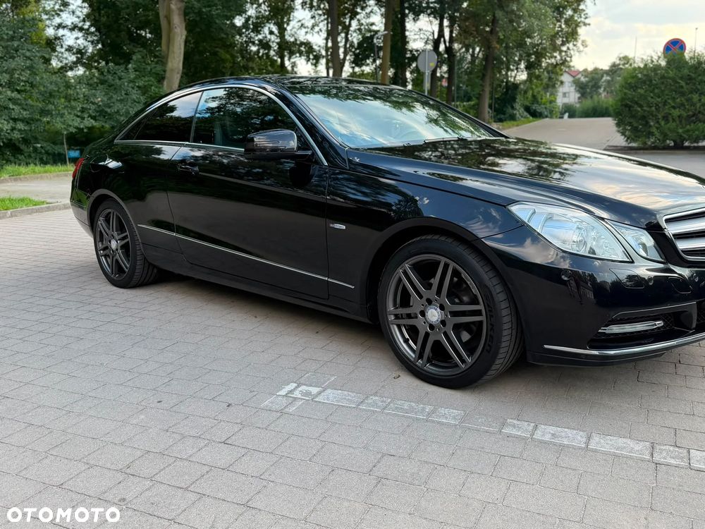 Mercedes-Benz Klasa E 250 CGI BlueEFFICIENCY Automatik Avantgarde - 11