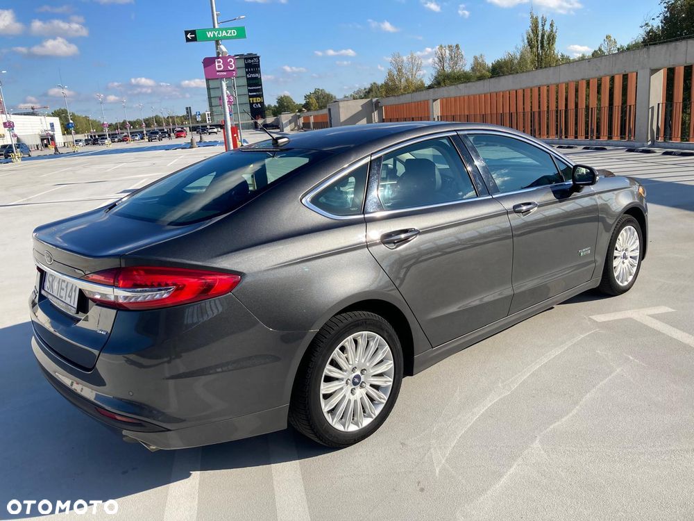 Ford Fusion - 6