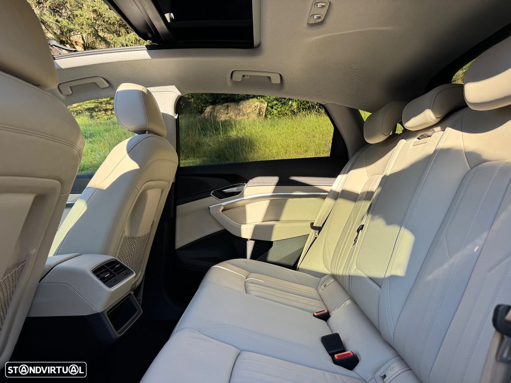 Audi e-tron Sportback 55 quattro S line - 39