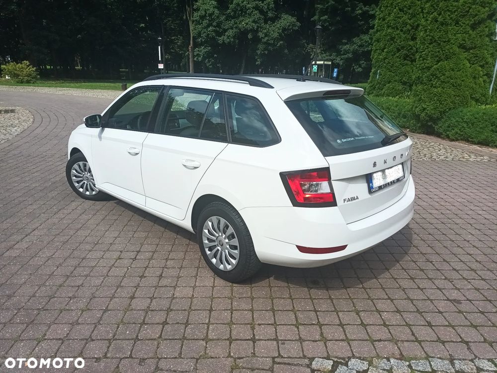 Skoda Fabia 1.0 TSI Ambition - 6