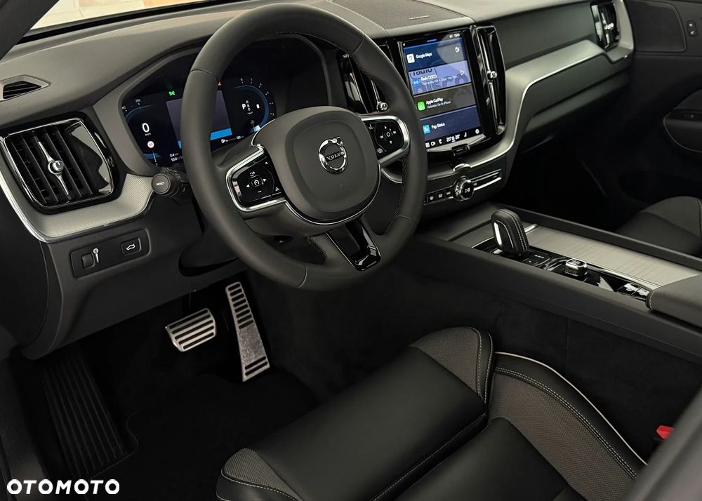 Volvo XC 60 B4 D AWD Plus Dark - 10
