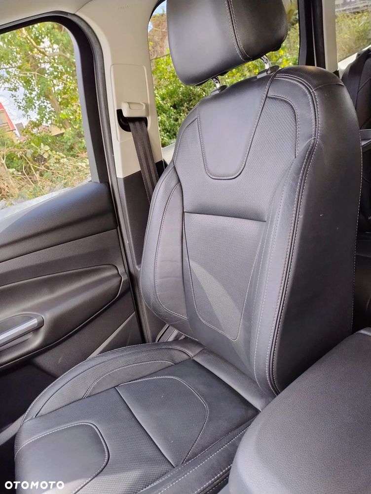 Ford Kuga 2.0 TDCi 4WD Titanium Plus - 6
