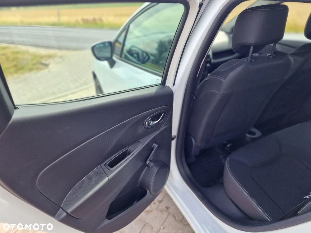 Renault Clio 1.2 16V 75 LIMITED - 18
