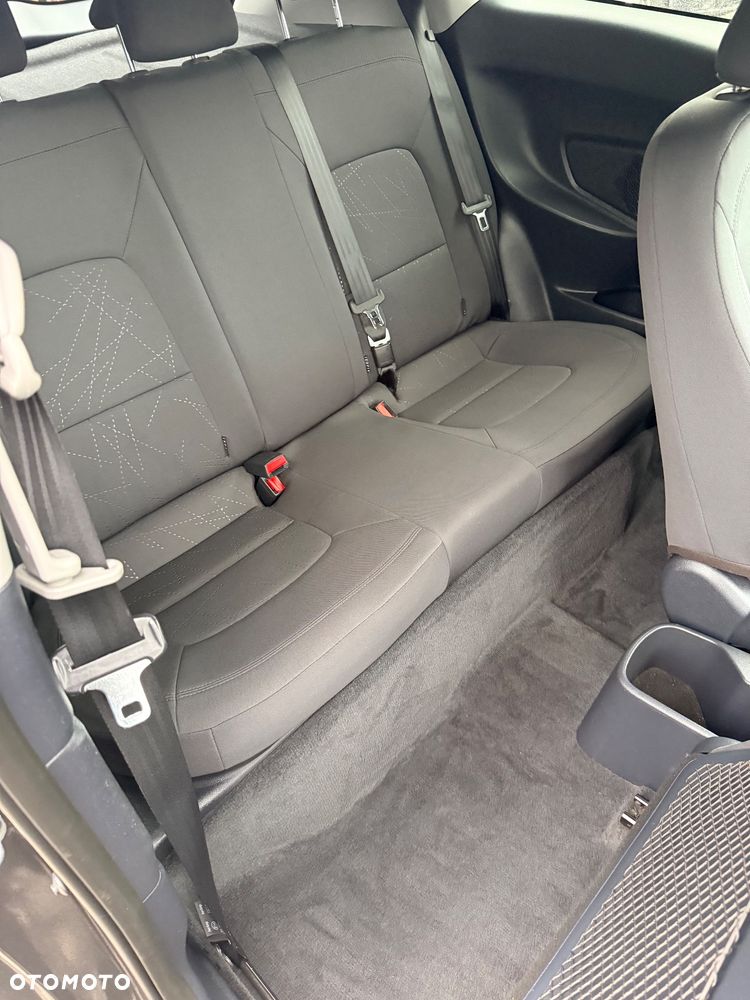 Kia Rio 1.4 Dream Team Edition - 9