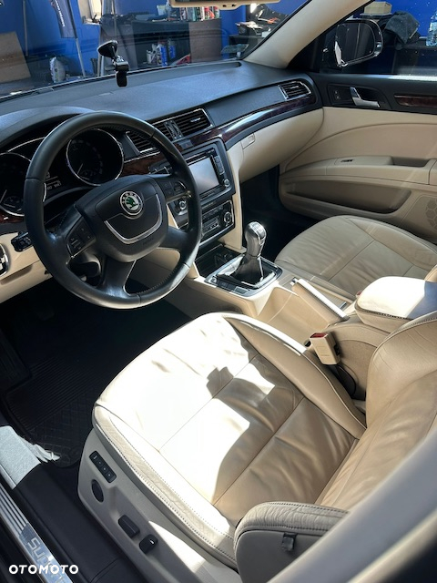 Skoda Superb - 32