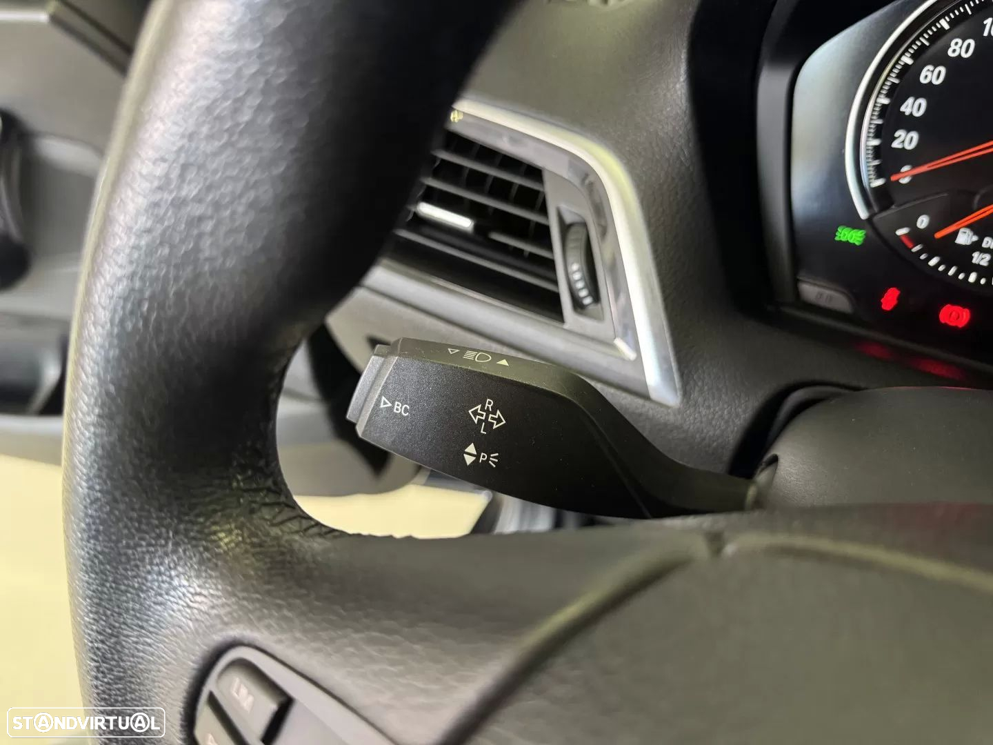 BMW 116 d Advantage Auto - 41