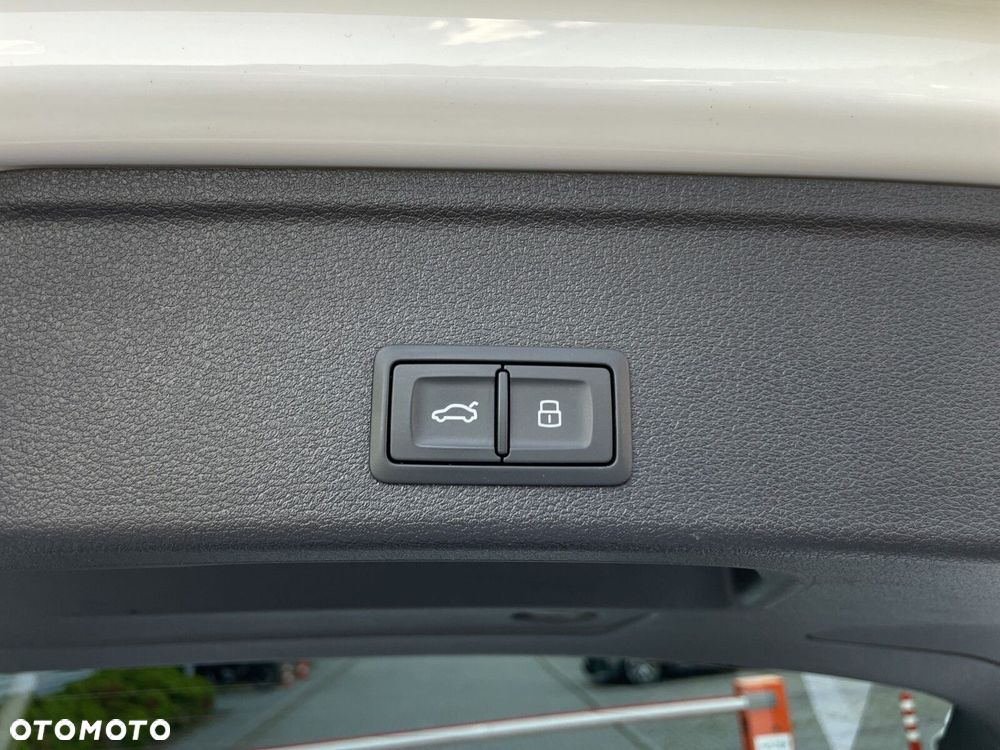 Audi A4 Avant 35 TFSI mHEV S Line S tronic - 15