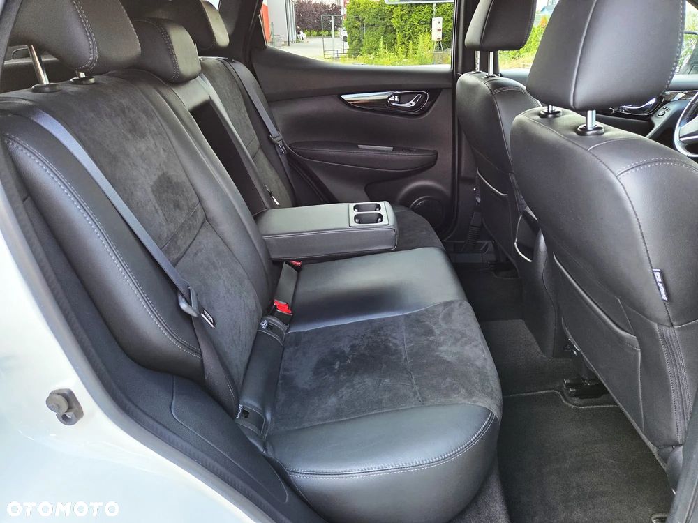 Nissan Qashqai 1.6 DIG-T N-Vision - 37