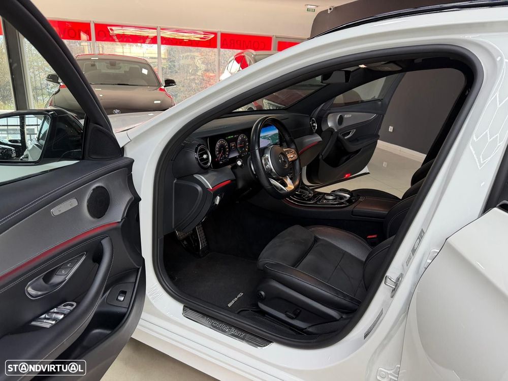 Mercedes-Benz E 300 de AMG Line - 16