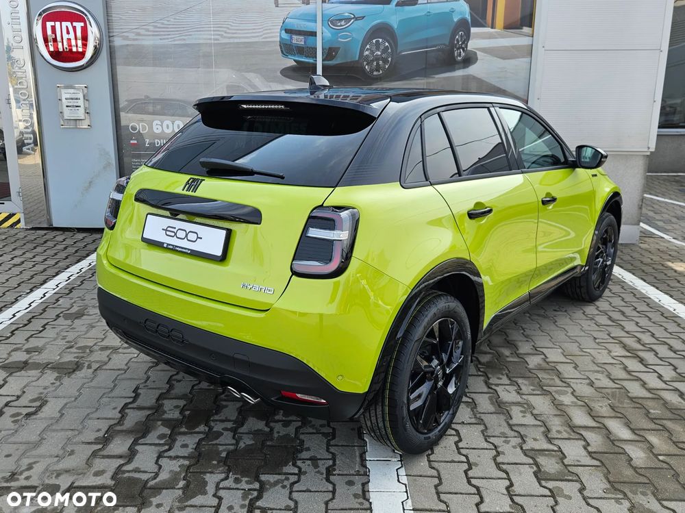 Fiat 600 1.2 Turbo Sport eDCT - 10