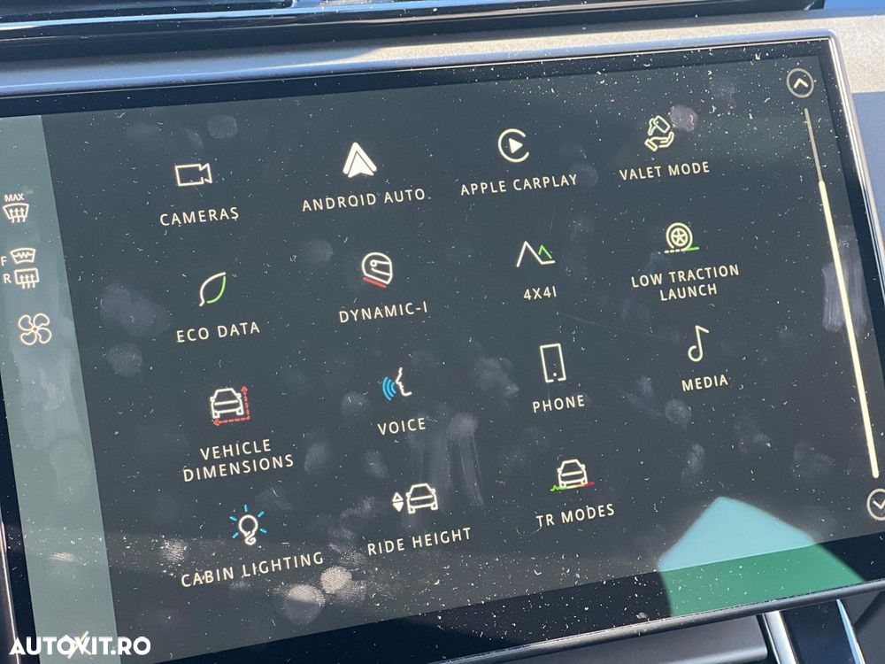 Land Rover Range Rover Velar 2.0 D200 MHEV Dynamic SE - 22