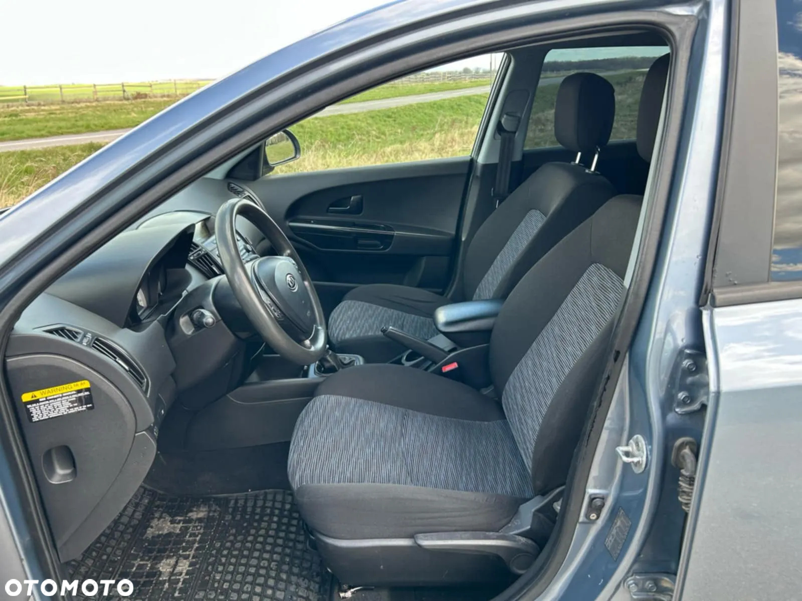 Kia Ceed Cee'd 2.0 crdi Comfort + - 10