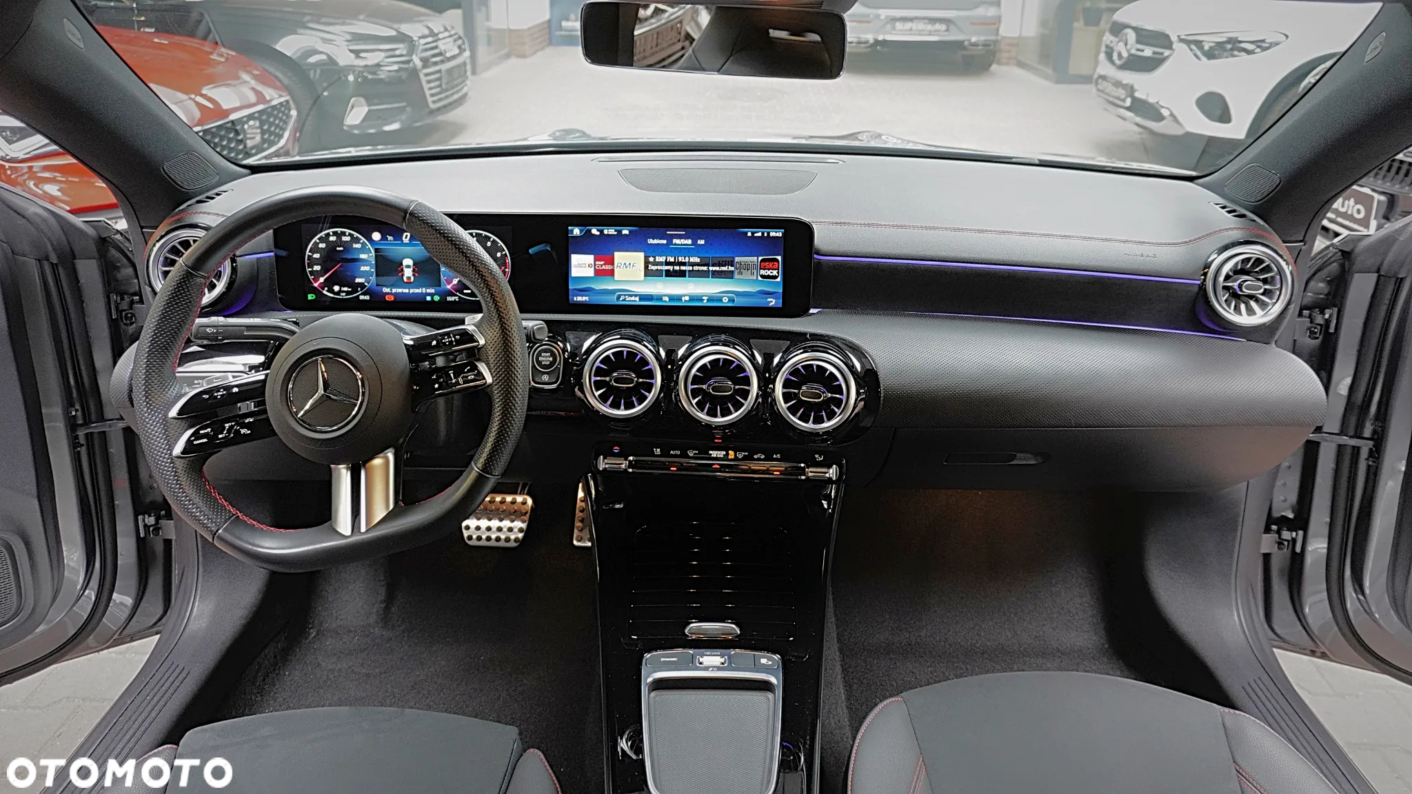 Mercedes-Benz CLA 180 AMG Line 7G-DCT - 14