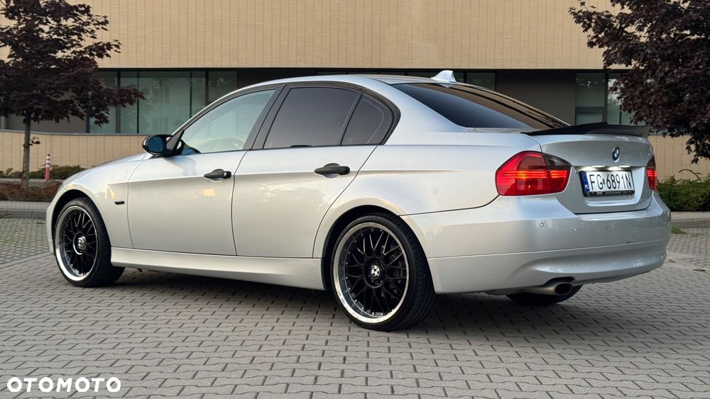 BMW Seria 3 - 1