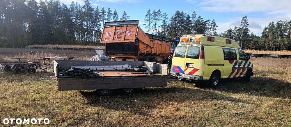 Chevrolet Express - 23