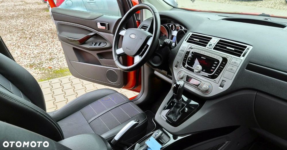 Ford Kuga - 28