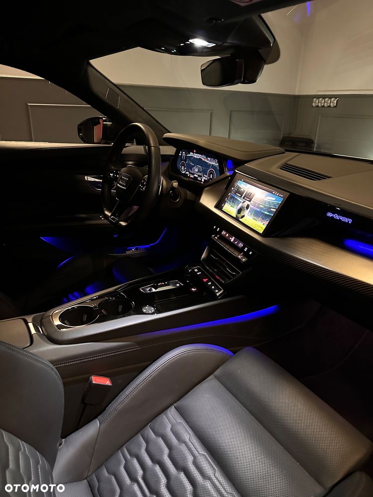 Audi e-tron GT - 30