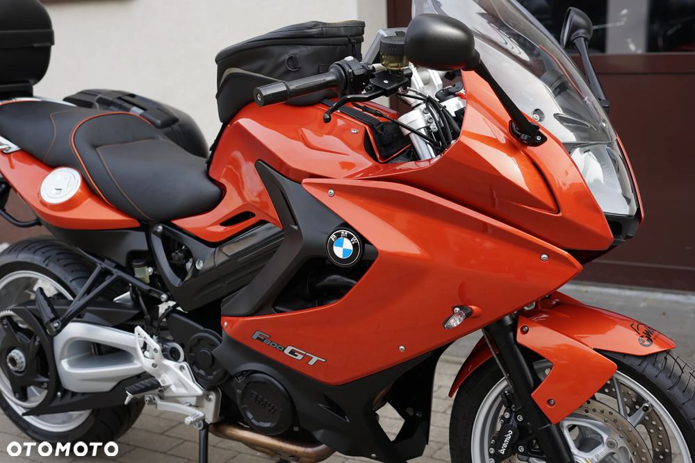 BMW F - 12