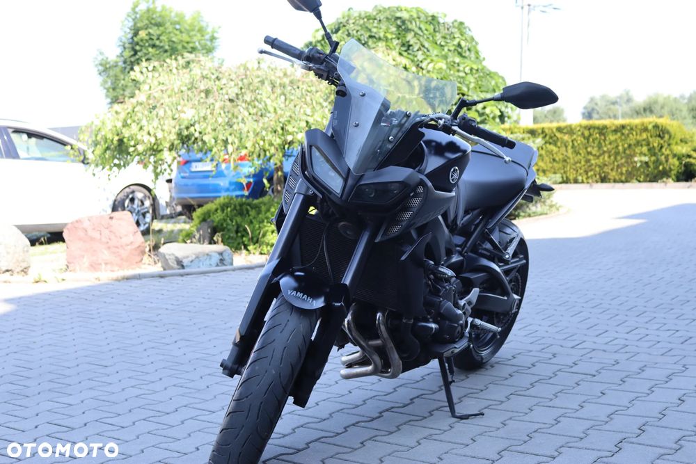 Yamaha MT - 19